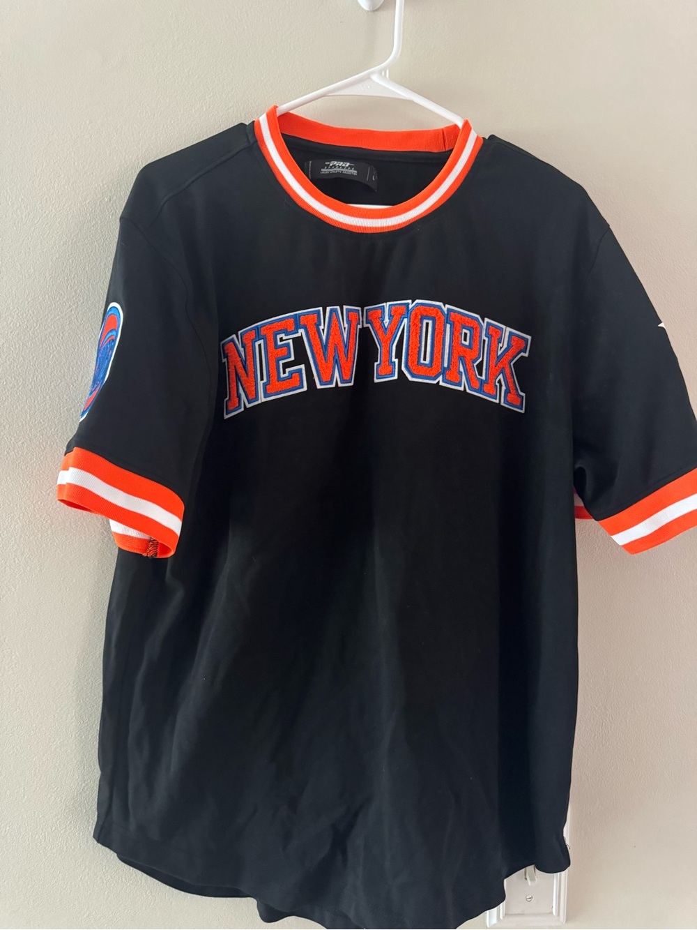 New York Knicks Black & Orange Short-Sleeve Jersey Tee